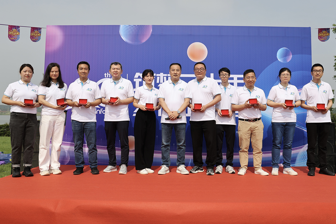 e2a2463d-4932-4bc9-a0cf-020441c01a76.jpg e2a2463d-4932-4bc9-a0cf-020441c01a76.jpg